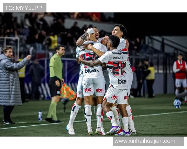 沃尔夫斯堡客场大胜柏林赫塔，稳坐积分榜榜首位置