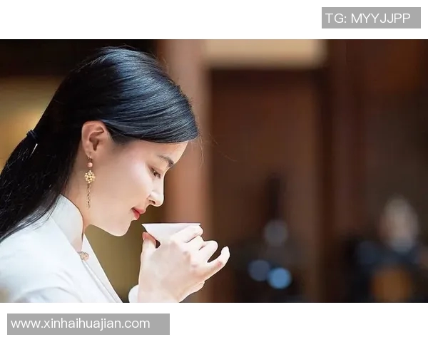 飘逸杯：优雅盛开的茶艺之美