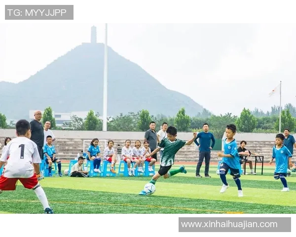 天门体育馆激情四射足球比赛直播精彩瞬间回顾与分析